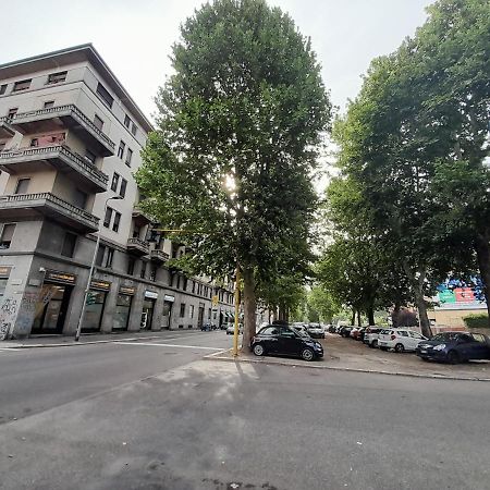 Marche Apartamento Milão Exterior foto