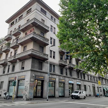 Marche Apartamento Milão Exterior foto