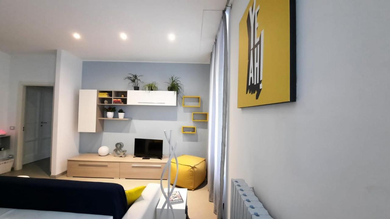 Marche Apartamento Milão Exterior foto