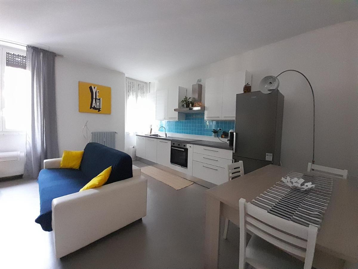 Marche Apartamento Milão Exterior foto