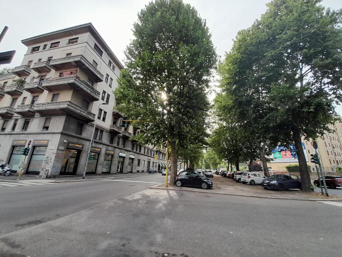 Marche Apartamento Milão Exterior foto